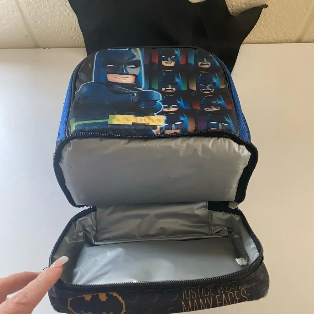 Lego Batman, lunch bag…adorable ☺️
